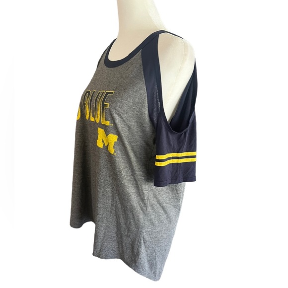 Michigan Wolverines Women's Shirt Size Medium Cold Shoulder Go Blue - Picture 2 of 8